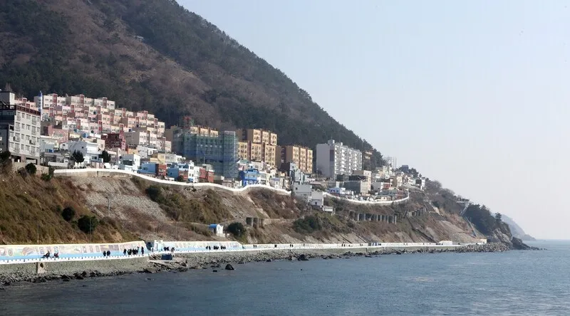 [ESC] 한국의 작은 아바나, 영도를 걷다