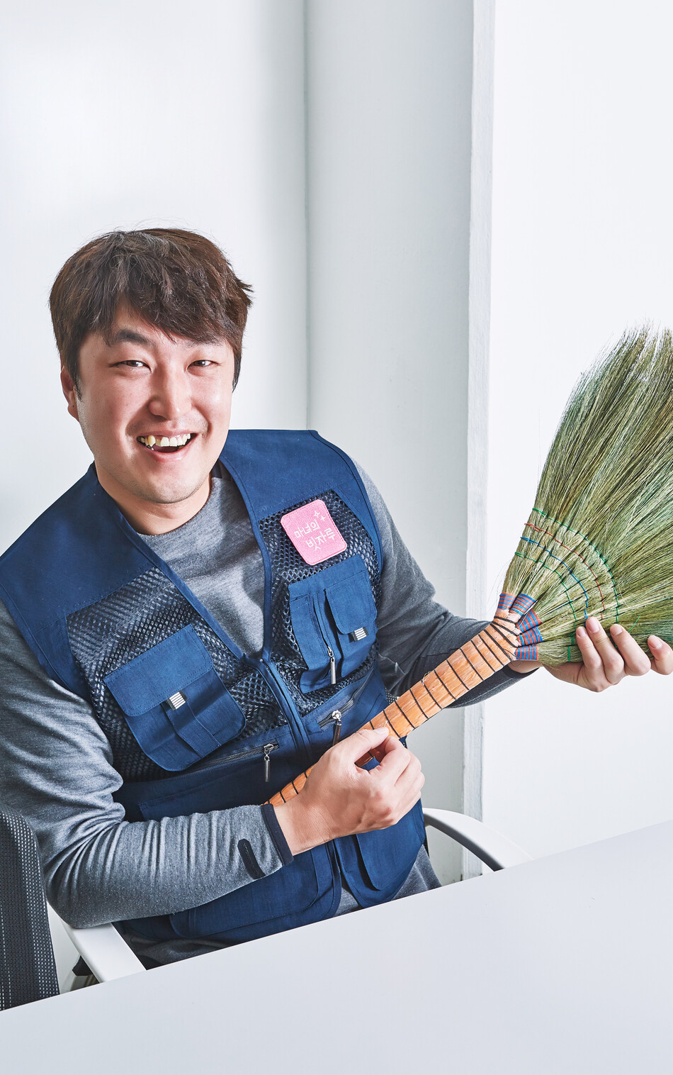 [ESC] “쓰레기 집 청소, 등산 같아요”